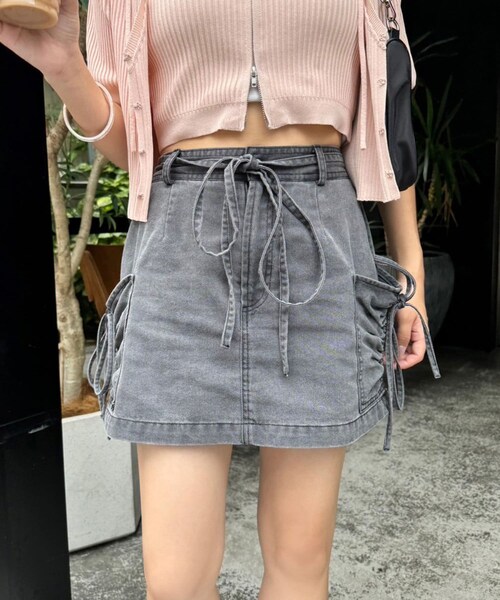one after another NICE CLAUP（ワンアフターアナザーナイスクラップ）の「【SNSで話題】ドロストカーゴミニスカパン（スカート・レディース・ホワイト/ピンク/サックスブルー/ブラック系その他・FREE）」の2枚目の写真