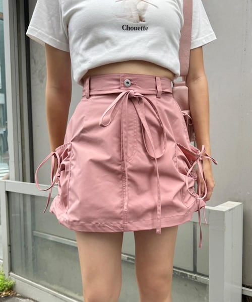 one after another NICE CLAUP（ワンアフターアナザーナイスクラップ）の「【SNSで話題】ドロストカーゴミニスカパン（スカート・レディース・ホワイト/ピンク/サックスブルー/ブラック系その他・FREE）」の4枚目の写真