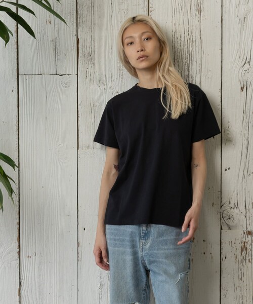 COLONY 2139（コロニートゥーワンスリーナイン）の「【paradigm】スムースコットンベーシッククルーネックT（Tシャツ/カットソー・レディース・ホワイト/ブラック・S/M）」の2枚目の写真