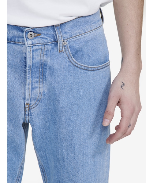 AIGLE（エーグル）の「アイコニック ストレッチ スリムフィットテーパードデニムパンツ（デニムパンツ・メンズ・ダーク デニム (002)/デニムブリーチ (003)・38/40/42/44）」の17枚目の写真