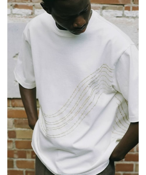 LIDNM(リドム)の「Embroidery Tee by Julien Villevoye(Tシャツ/カットソー・メンズ・ホワイト・S/M/L)」の2枚目の写真