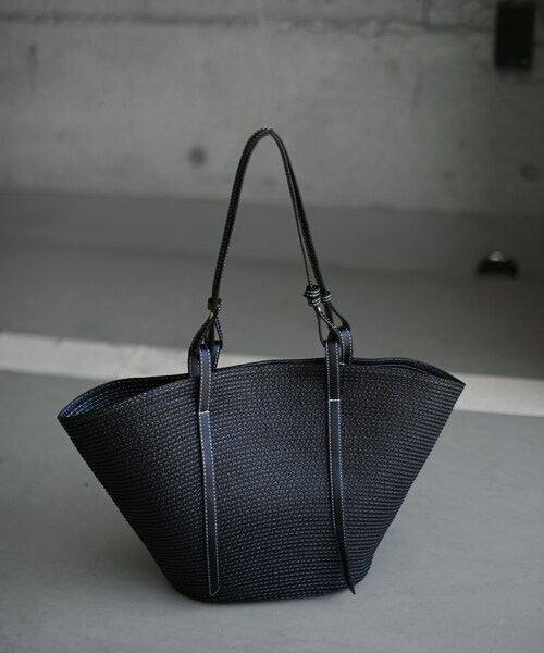 Marient(マリエント)の「カゴトートBAG(かごバッグ・レディース・ベージュ/ブラック・FREE)」の2枚目の写真