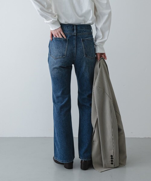 SENSE OF PLACE by URBAN RESEARCH(センスオブプレイスバイアーバンリサーチ)の「セミフレアデニム(デニムパンツ・レディース・ONE WASH/D.INDIGO・S/M)」の6枚目の写真