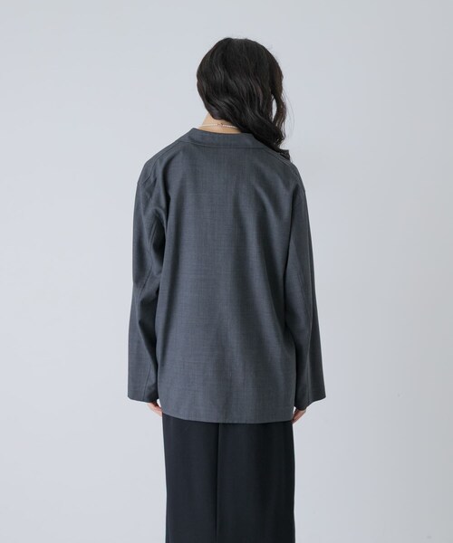 かぐれ（カグレ）の「YLEVE　WOOL TROPICAL WORK JACKET（テーラードジャケット・レディース・CHARCOAL・1）」の3枚目の写真