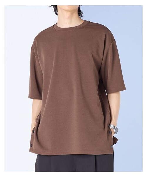 nissen（ニッセン）の「肌離れがよいオーバーサイズ裾ボタン付5分袖Tシャツ【大きいサイズ有】　吸汗速乾・UVカット（Tシャツ/カットソー・メンズ・ダークオレンジ/ダークブラウン/チャコール/黒・M/L/LL/3L/4L/5L/6L/8L/10L）」の21枚目の写真