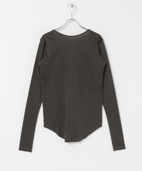 THE GOODLAND MARKET(ザグッドランドマーケット)の「&her Deep V LONG-SLEEVE Tops(Tシャツ/カットソー・レディース・BEIGE/CHARCOAL・FREE)」の10枚目の写真