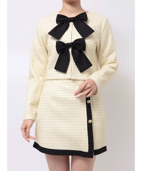 CALNAMUR（カルナムール）の「カットラメツイードリボンジャケット（ノーカラージャケット・レディース・オフホワイト/ブラック/ピンク・F）」の3枚目の写真