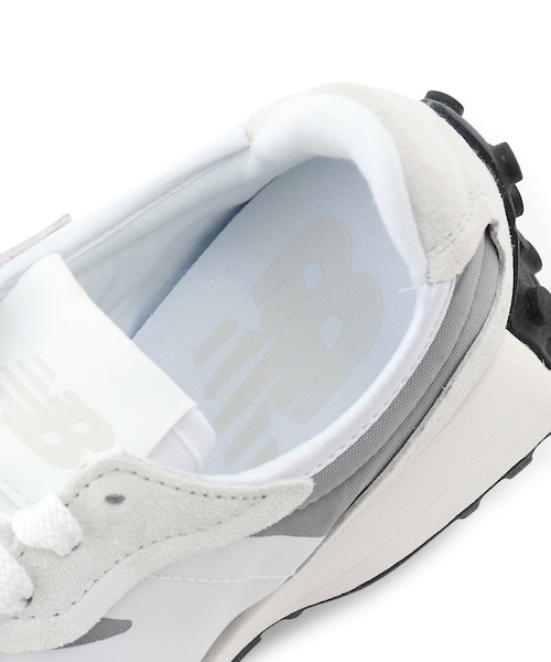 ADAM ET ROPE'（アダムエロペ）の「【公式サイト限定】【New Balance（ニューバランス）】327EC/327ED（スニーカー・レディース・ブラック/ライトグレー・22.5/23.5/24.5）」の21枚目の写真