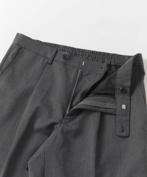 URBAN RESEARCH DOORS(アーバンリサーチドアーズ)の「『洗濯可/防シワ』LIFE STYLE TAILOR クリアツイルウォッシャブルパンツ(スラックス・メンズ・GRAY・44/46/48/50)」の12枚目の写真