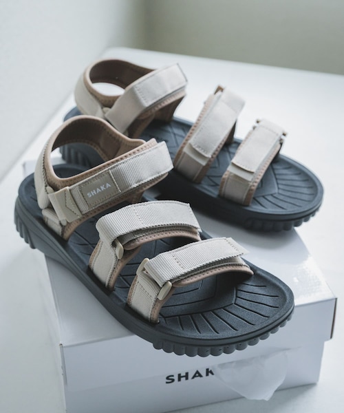 SENSE OF PLACE by URBAN RESEARCH(センスオブプレイスバイアーバンリサーチ)の「SHAKA NEO BUNGY GER(サンダル・メンズ・BLACK/TAUPE・26/27/28)」の2枚目の写真