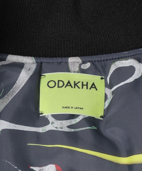 URBAN RESEARCH（アーバンリサーチ）の「ODAKHA　tucked party people MA-1（MA-1・レディース・BLACK・1）」の8枚目の写真