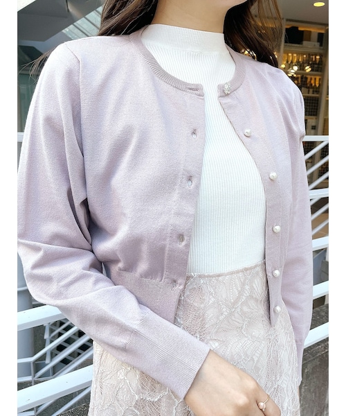 MERCURYDUO（マーキュリーデュオ）の「ビジューボタンカーデ（カーディガン/ボレロ・レディース・オフホワイト/ライトグレー/ブラック/ピンク/イエロー/ミントグリーン/アイスブルー/ベージュ・F）」の4枚目の写真