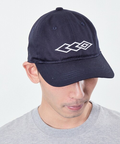ADAM ET ROPE'（アダムエロペ）の「UMBRO×BELPER×M_24SS COTTON CAP（キャップ・レディース・ブラック/ベージュ系/ネイビー・F）」の13枚目の写真
