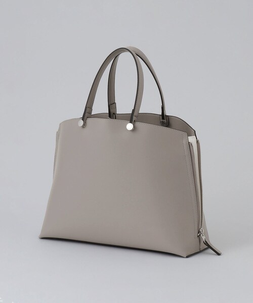 ROPE'(ロペ)の「【E'POR】Y BAG Medium【軽量】【メディア掲載】(ハンドバッグ・レディース・ベージュ/ネイビー/ライトグレー/ダークブラウン/ブラック/オフホワイト/ベージュ系/ワイン/パープル系・F)」の6枚目の写真