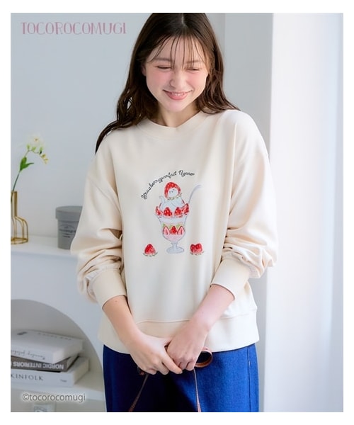 nissen（ニッセン）の「＜大きいサイズ＞【トコロコムギ】にゃんこプルオーバー（スウェット・レディース・アイボリー(いちごパフェ)/ネイビー(いちごパフェ)/チャコール(食パン)・L/LL/3L/4L/5L）」の11枚目の写真