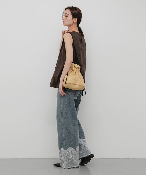 SENSE OF PLACE by URBAN RESEARCH(センスオブプレイスバイアーバンリサーチ)の「雑材キンチャクバッグ(ショルダーバッグ・レディース・Y.BEIGE/BROWN・One)」の18枚目の写真