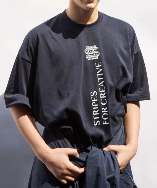 URBAN RESEARCH(アーバンリサーチ)の「SEE SEE×S.F.C SUPER BIG FLAT SS TEE(TECH)(Tシャツ/カットソー・メンズ・WHITE/BLACK/NAVY・M/L/XL/XXL)」の4枚目の写真