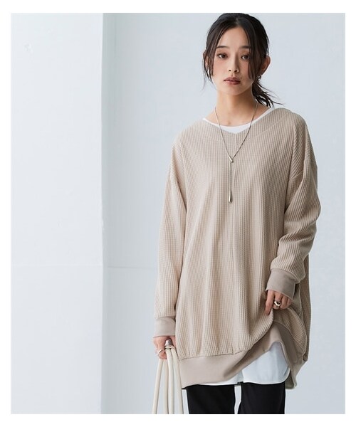 nissen（ニッセン）の「ワッフル素材ロング丈ドルマントップス（UVカット）＜大きいサイズ有＞（チュニック・レディース・黒/杢チャコールグレー/ミルクベージュ/サックス/コーラルピンク/【不要】ブラウン/ワイン/セージグリーン/杢オートミール・S~M相当/L~LL相当/3L~4L相当/5L~6L相当/8L相当/10L相当）」の10枚目の写真