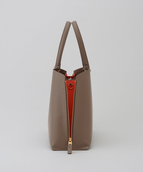 ROPE'（ロペ）の「【E'POR】【A4対応】Y BAG Medium+（トートバッグ・レディース・ブラック/ブラック系/ライトグレー/オフホワイト/ダークブラウン/ベージュ系/カーキ/ブラウン・F）」の19枚目の写真