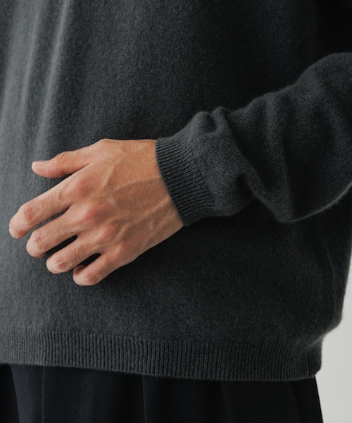 ADAM ET ROPE'（アダムエロペ）の「12GG カシミヤ ニット ポロシャツ（ポロシャツ・メンズ・ブラック/チャコール/ピンク系・L/M）」の18枚目の写真