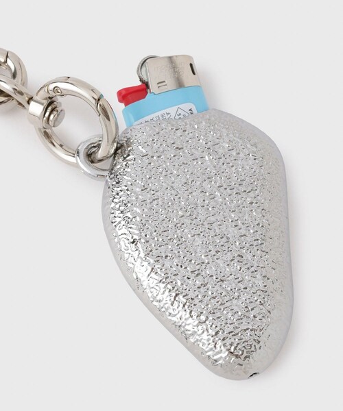 ADAM ET ROPE'（アダムエロペ）の「【HIDAKA/ヒダカ】STONE LIGHTER CASE（キーホルダー・メンズ・シルバー・F）」の4枚目の写真