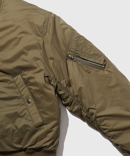 ADAM ET ROPE'（アダムエロペ）の「【JOHN MASON SMITH/ジョン メイソン スミス】MICRO RIPSTOP NYLON REMOVABLE LINER MA-1（MA-1・メンズ・ブラック/オリーブ/ピンク・L/M）」の9枚目の写真