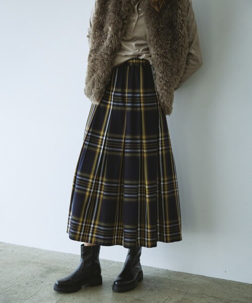 URBAN RESEARCH Sonny Label（アーバンリサーチサニーレーベル）の「タックチェックイージースカート（スカート・レディース・ブラック系/イエロー系/ブラウン系・36/38）」の10枚目の写真