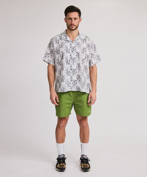 Saturdays NYC(サタデーズ ニューヨークシティ )の「Canty Floral Print SS Shirt(シャツ/ブラウス・レディース・ブラック/ホワイト・L/M/S/XL/XS)」の20枚目の写真