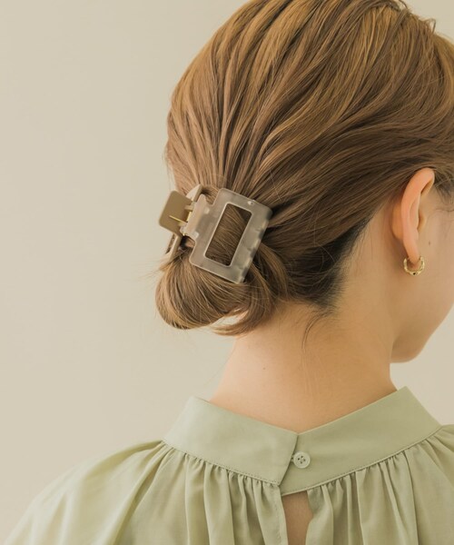 SMELLY（スメリー）の「スクエアマットカラーバンス（バレッタ/ヘアクリップ・レディース・BEG/BLU・-）」の11枚目の写真