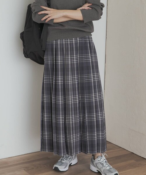 URBAN RESEARCH DOORS（アーバンリサーチドアーズ）の「『一部WEB限定カラー』チェックプリーツスカート（スカート・レディース・GRY×BLU/BRN×RED/MUS×NVY/GRN×YEL・S/M）」の14枚目の写真