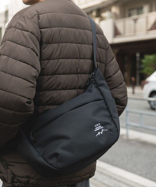 URBAN RESEARCH DOORS(アーバンリサーチドアーズ)の「URD SHOULDER BAG(ショルダーバッグ・メンズ・BLACK/BROWN・-)」の7枚目の写真