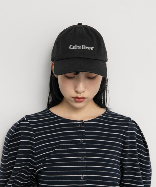 KBF（ケイビーエフ）の「カフェロゴエンブロイダリーCAP（キャップ・レディース・BROWN/BLACK・one）」の5枚目の写真