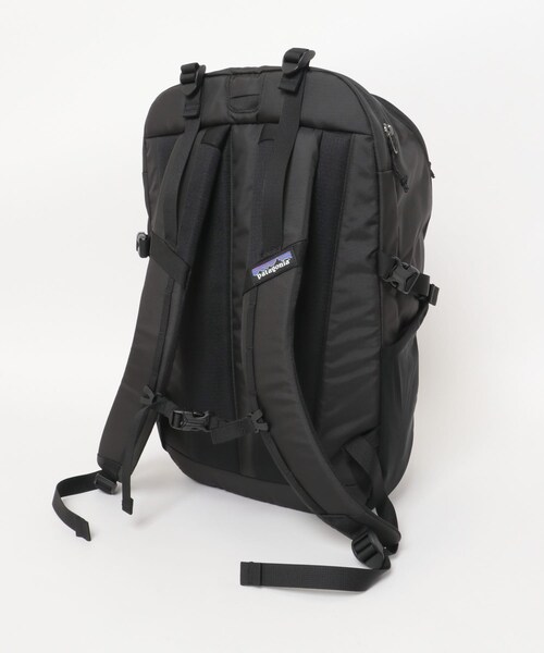URBAN RESEARCH DOORS（アーバンリサーチドアーズ）の「patagonia　Refugio Day Pack 30L（バックパック/リュック・メンズ・NGRY/SPWI/BLK・one）」の6枚目の写真