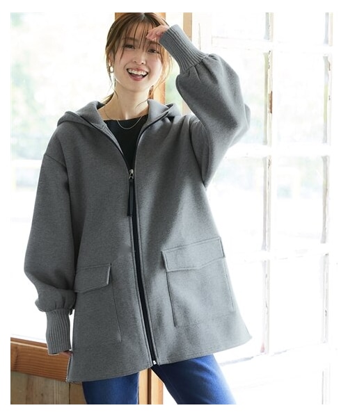 nissen（ニッセン）の「裏起毛リブ切替立衿ジップアップパーカーライトコート＜大きいサイズ有＞（ジャケット/アウター・レディース・オフベージュ/黒/インディゴブルー/モカ/ピンクベージュ/チャコールグレー/ブラウン・S/M/L/LL/3L/4L/5L/6L/8L/10L）」の4枚目の写真