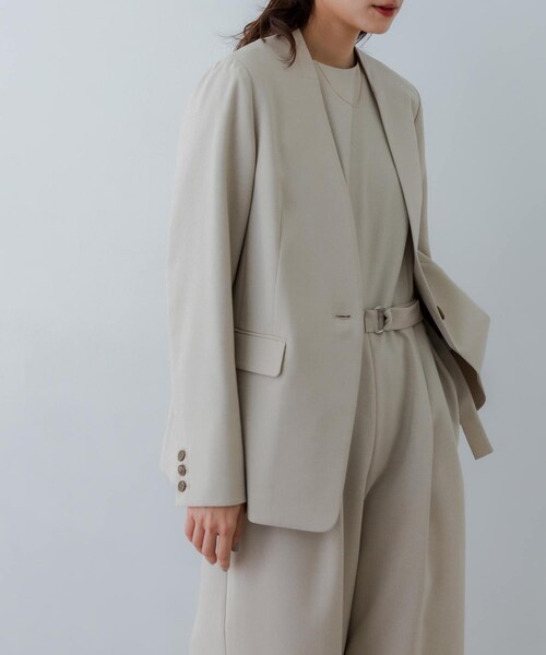 URBAN RESEARCH（アーバンリサーチ）の「『2サイズ展開』ノーカラージャケット（ノーカラージャケット・レディース・BEIGE/BLACK/NAVY・36/38）」の22枚目の写真