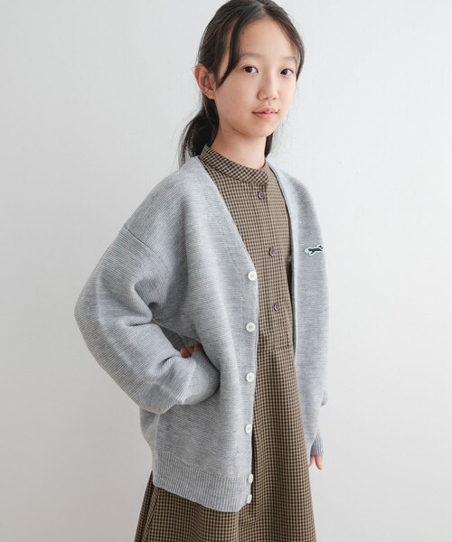 URBAN RESEARCH DOORS(アーバンリサーチドアーズ)の「『WEB/一部店舗限定』『別注』PENNEYS×DOORS THE FOX Vネックカーディガン(KIDS)(カーディガン/ボレロ・キッズ・RED/BLUE/TOP GRAY・150)」の10枚目の写真