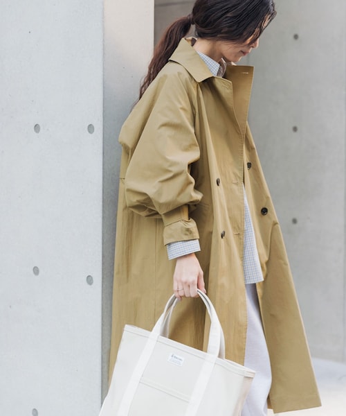 URBAN RESEARCH DOORS(アーバンリサーチドアーズ)の「袖ボリュームスタンドコート(ステンカラーコート・レディース・L.BEIGE/BEIGE・Free)」の1枚目の写真