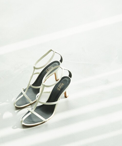 ROPE'（ロペ）の「ナローストラップサンダル（サンダル・レディース・オフホワイト・35.5/36.5/37.5）」の2枚目の写真