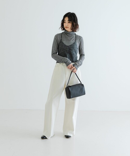 URBAN RESEARCH（アーバンリサーチ）の「ヘアリーニットビスチェ（キャミソール・レディース・CHARCOAL/OFF・FREE）」の19枚目の写真