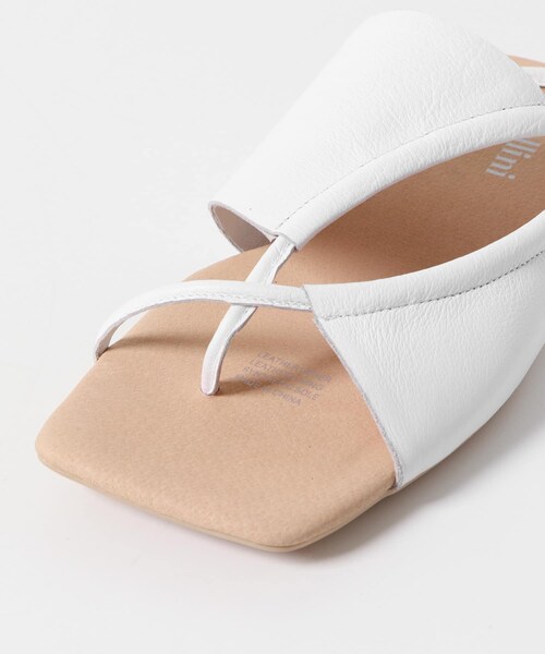 URBAN RESEARCH ROSSO（アーバンリサーチロッソ）の「Mollini　クロスフラットサンダル（サンダル・レディース・BLACK/WHITE・36/37/38）」の9枚目の写真