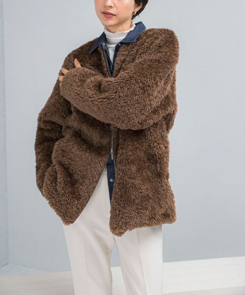 URBAN RESEARCH ROSSO（アーバンリサーチロッソ）の「『WEB/一部店舗限定』ノーカラーファーボアZIPブルゾン（ノーカラージャケット・レディース・BROWN/GREIGE・FREE）」の6枚目の写真