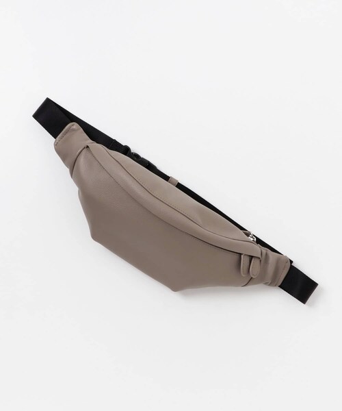 RODE SKO（ロデスコ）の「レザーボディバッグ（ボディバッグ/ウエストポーチ・メンズ・GREIGE/BLACK・one）」の12枚目の写真