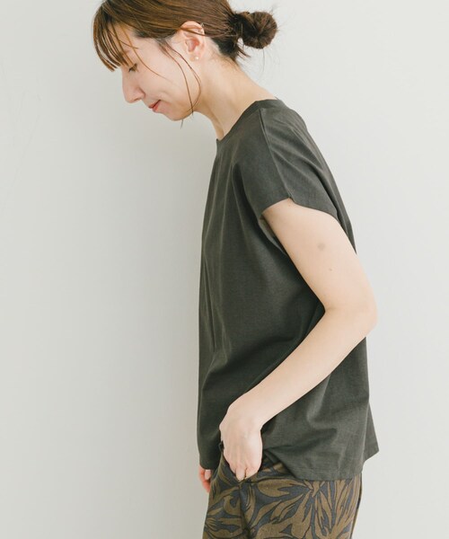 ITEMS URBANRESEARCH(アイテムズ アーバンリサーチ)の「クルーネックノースリTシャツ(Tシャツ/カットソー・レディース・L.GREGE/WHT/CHA/P.BLU・FREE)」の17枚目の写真