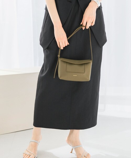 URBAN RESEARCH ROSSO（アーバンリサーチロッソ）の「WANDLER　Penelope Slouch Mini（ショルダーバッグ・レディース・BlackCrust/OliveCrust・-）」の10枚目の写真