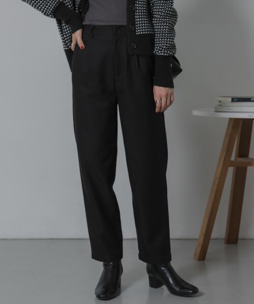 URBAN RESEARCH Sonny Label（アーバンリサーチサニーレーベル）の「TRカラーストレートパンツ（その他パンツ・レディース・ブルー/ブラック/ピンク・36/38）」の6枚目の写真