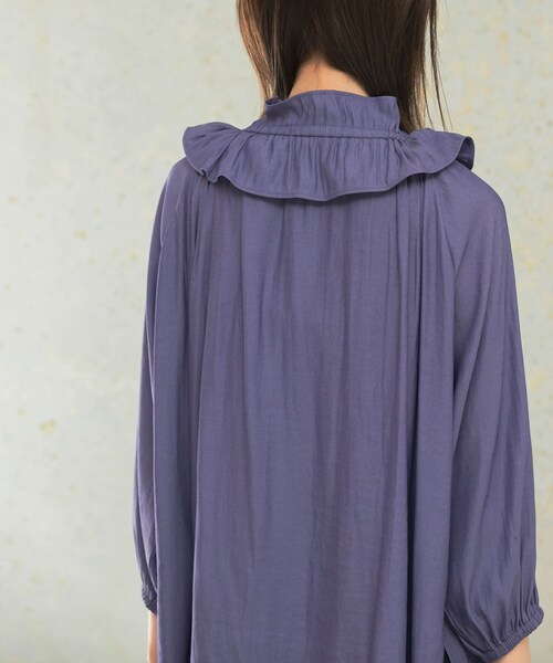 URBAN RESEARCH ROSSO（アーバンリサーチロッソ）の「フリルギャザーブラウス（シャツ/ブラウス・レディース・grape/ivory・FREE）」の18枚目の写真