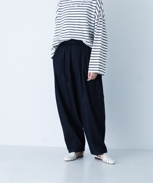 かぐれ（カグレ）の「デニムボリュームパンツ（デニムパンツ・レディース・INDIGO・Free）」の2枚目の写真