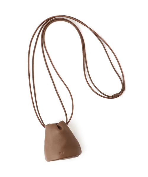 ADAM ET ROPE'(アダムエロペ)の「【PFT】Drawstrig Mini Pochette(ショルダーバッグ・レディース・ブラック/ブラウン・F)」の17枚目の写真