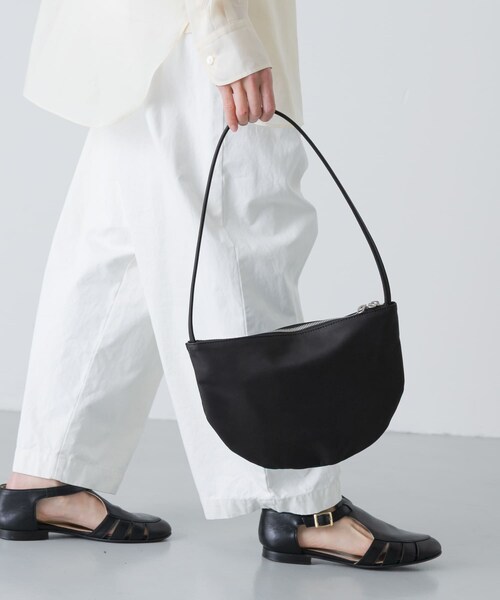 かぐれ（カグレ）の「MORMYRUS　ハーフムーンバッグ（ハンドバッグ・レディース・BLACK・Free）」の5枚目の写真