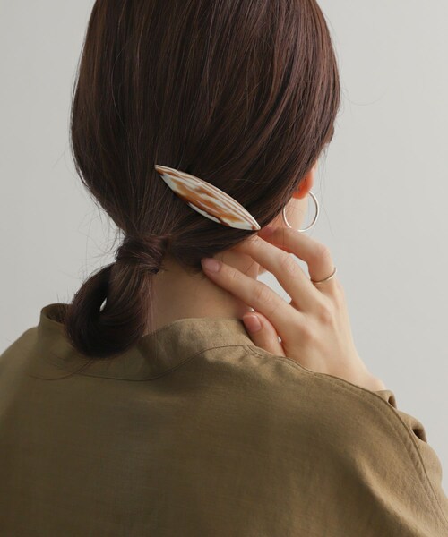 URBAN RESEARCH DOORS(アーバンリサーチドアーズ)の「ラクトバレッタ(その他ヘアアクセサリー・レディース・GRAY/BEIGE・-)」の2枚目の写真